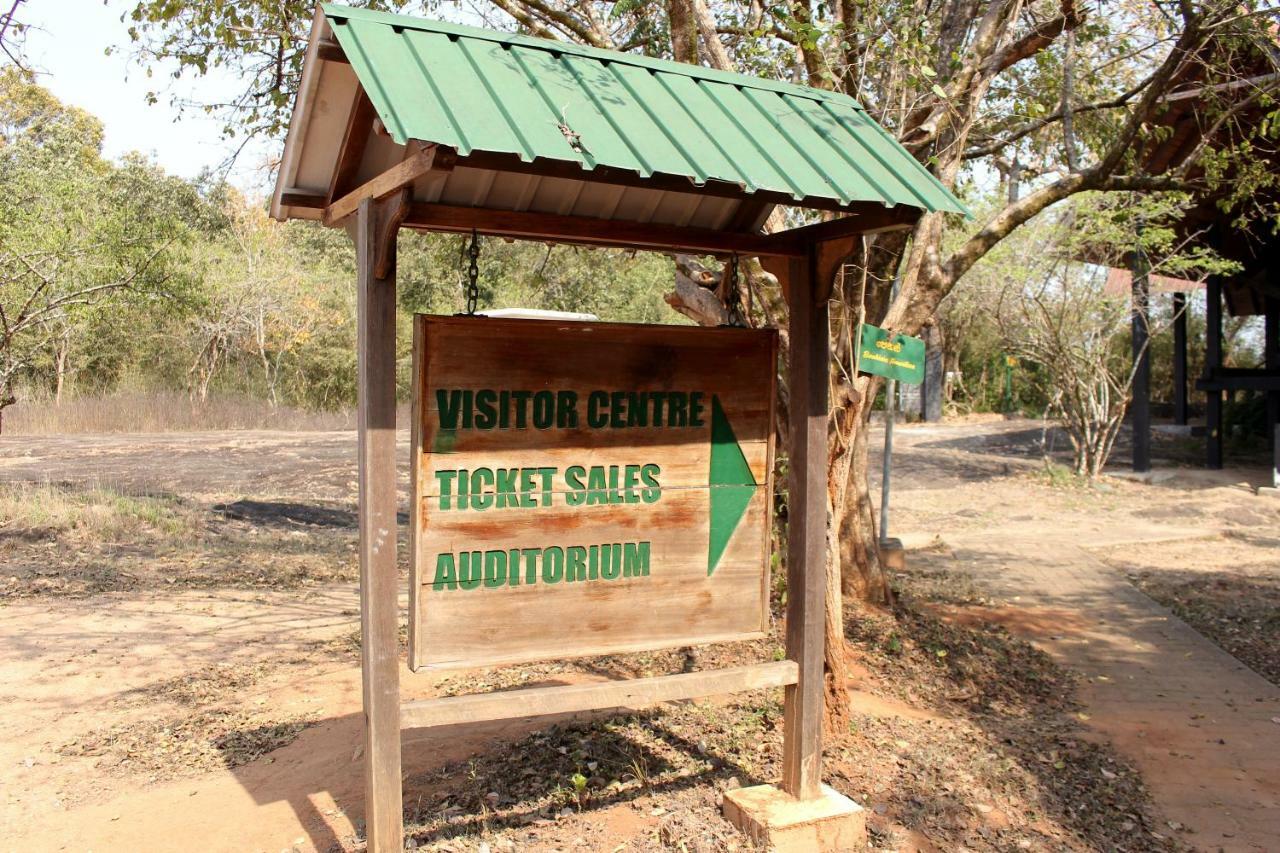 Wasgamu Safari Lodge Wasgamuwa Extérieur photo